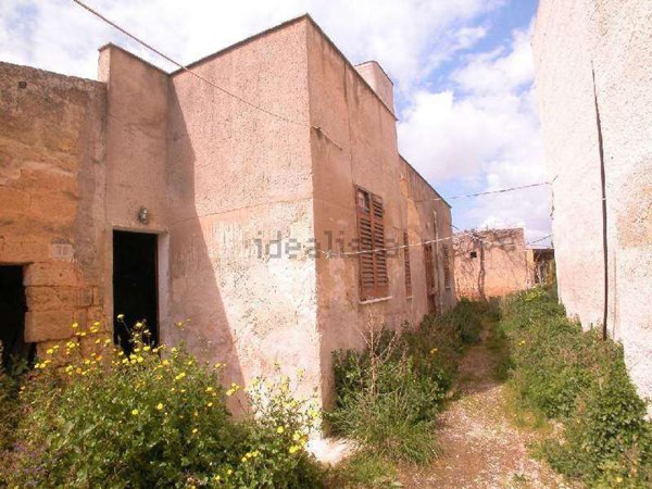 casa indipendente in vendita a Marsala