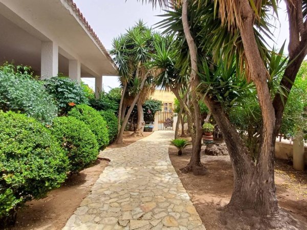 casa indipendente in vendita a Marsala