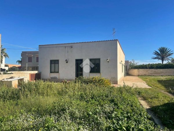 casa indipendente in vendita a Marsala
