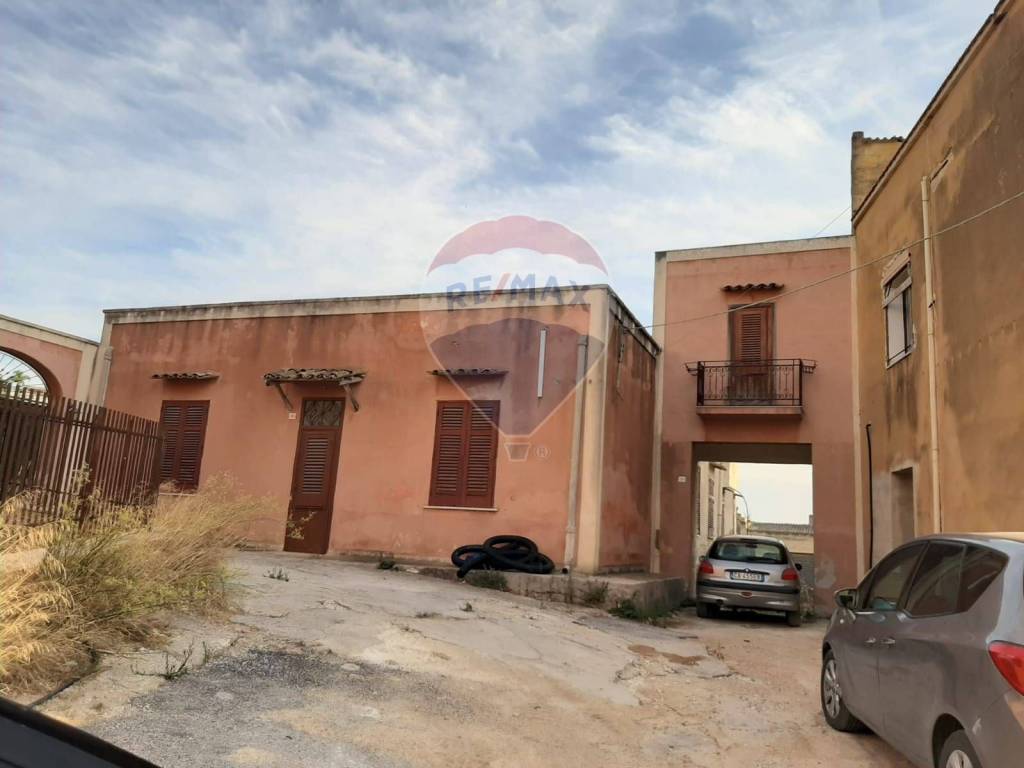 casa indipendente in vendita a Marsala