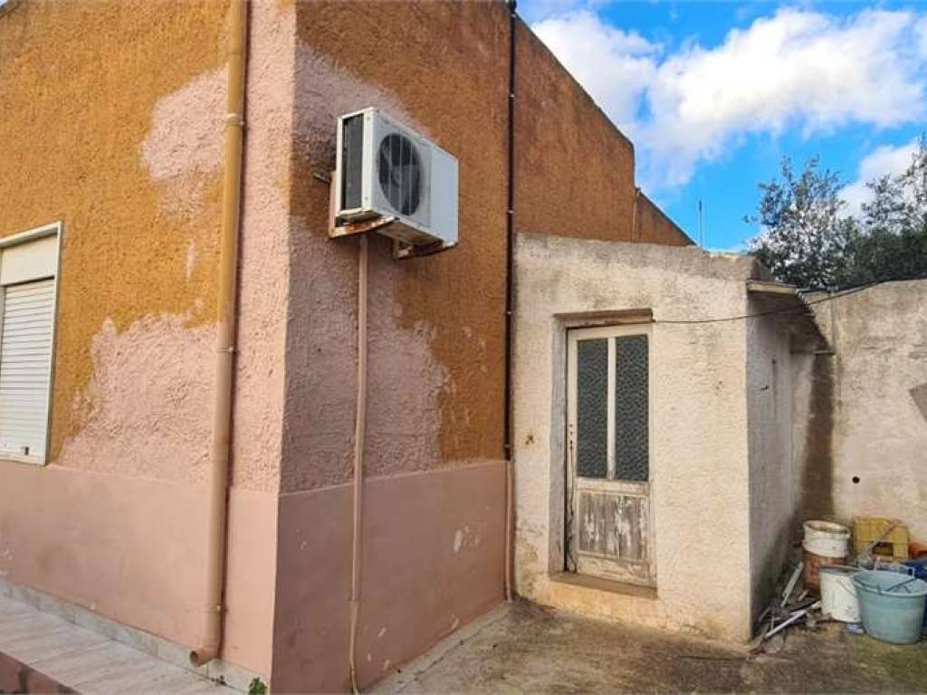 casa indipendente in vendita a Marsala