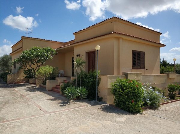 casa indipendente in vendita a Marsala