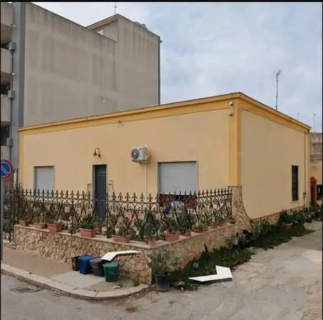 casa indipendente in vendita a Marsala