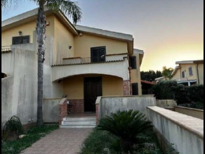 casa indipendente in vendita a Marsala