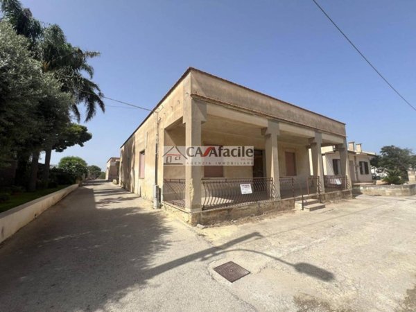 casa indipendente in vendita a Marsala