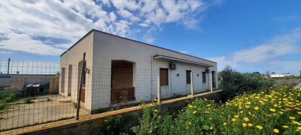 casa indipendente in vendita a Marsala