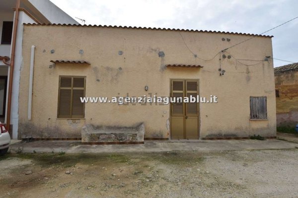 casa indipendente in vendita a Marsala