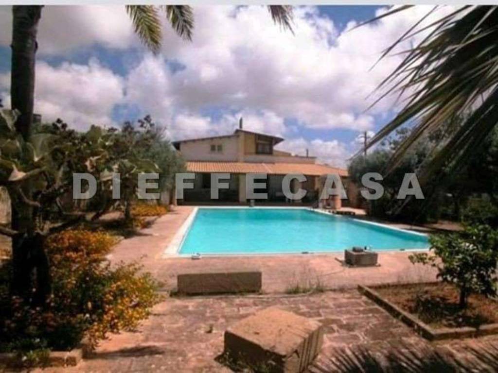 casa indipendente in vendita a Marsala