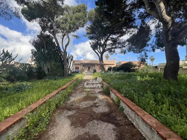 casa indipendente in vendita a Marsala in zona Centro Storico