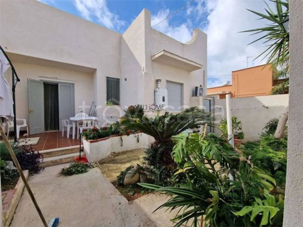 casa indipendente in vendita a Marsala in zona Strasatti