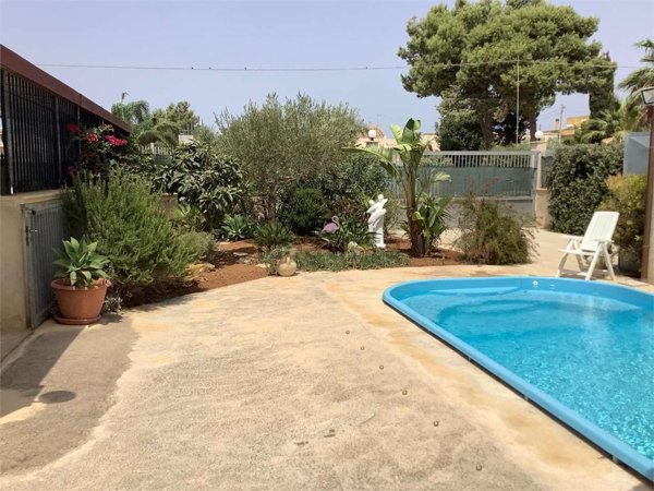 casa indipendente in vendita a Marsala