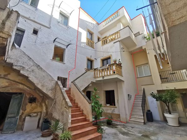 casa indipendente in vendita a Marsala in zona Centro Storico