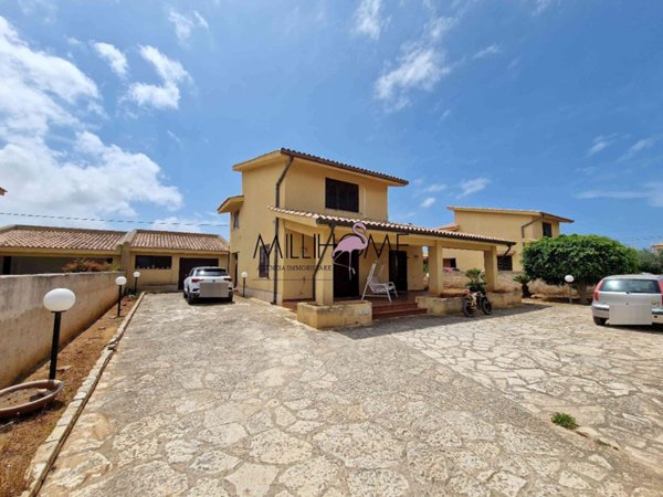 casa indipendente in vendita a Marsala