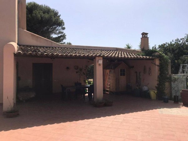 casa indipendente in vendita a Marsala