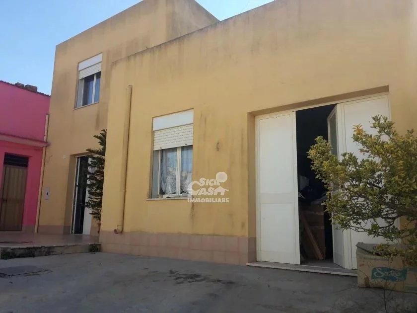 casa indipendente in vendita a Marsala