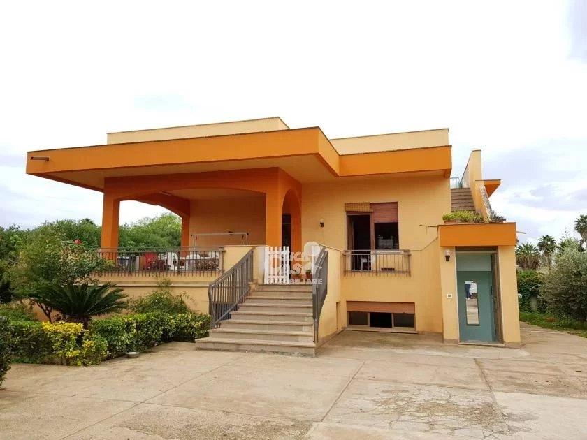 casa indipendente in vendita a Marsala