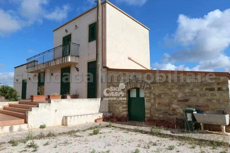 casa indipendente in vendita a Marsala