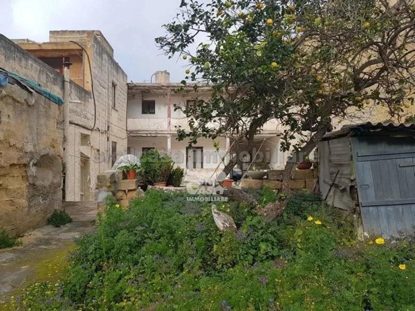 casa indipendente in vendita a Marsala