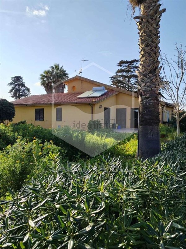 casa indipendente in vendita a Marsala