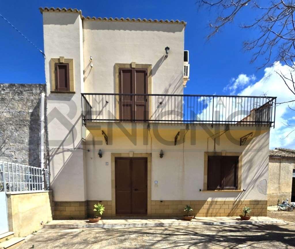 casa indipendente in vendita a Marsala