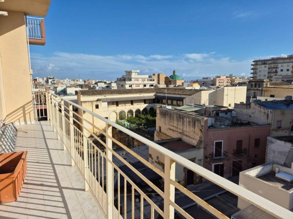 appartamento in vendita a Marsala in zona Centro Storico