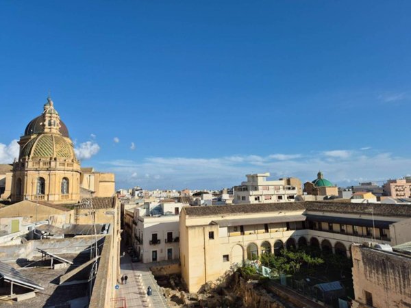 appartamento in vendita a Marsala in zona Centro Storico