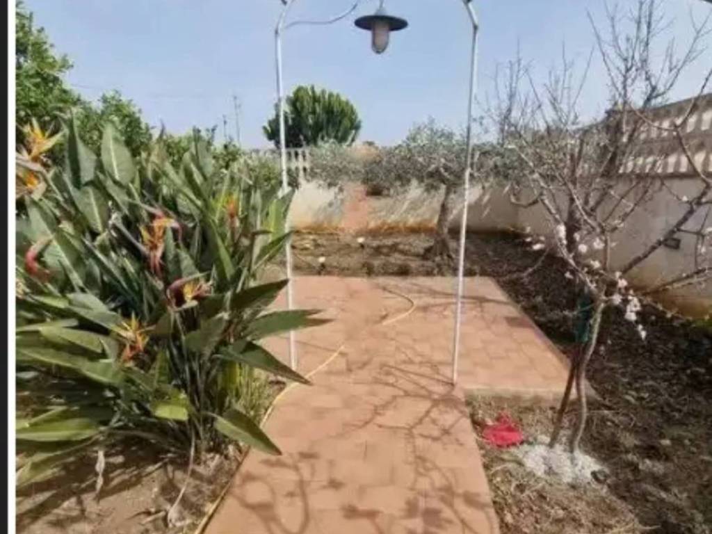 casa indipendente in vendita a Marsala