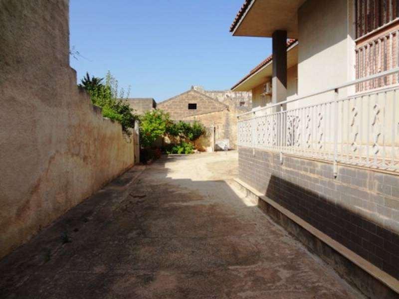 casa indipendente in vendita a Marsala