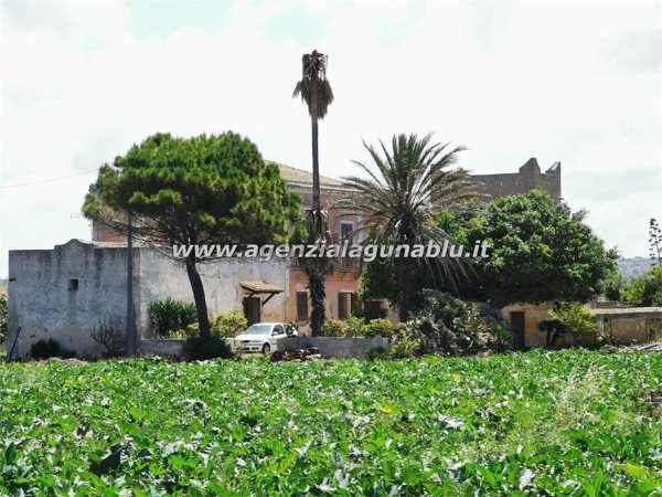casa indipendente in vendita a Marsala