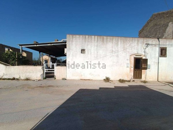 casa indipendente in vendita a Marsala