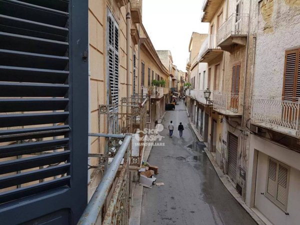 casa indipendente in vendita a Marsala in zona Centro Storico