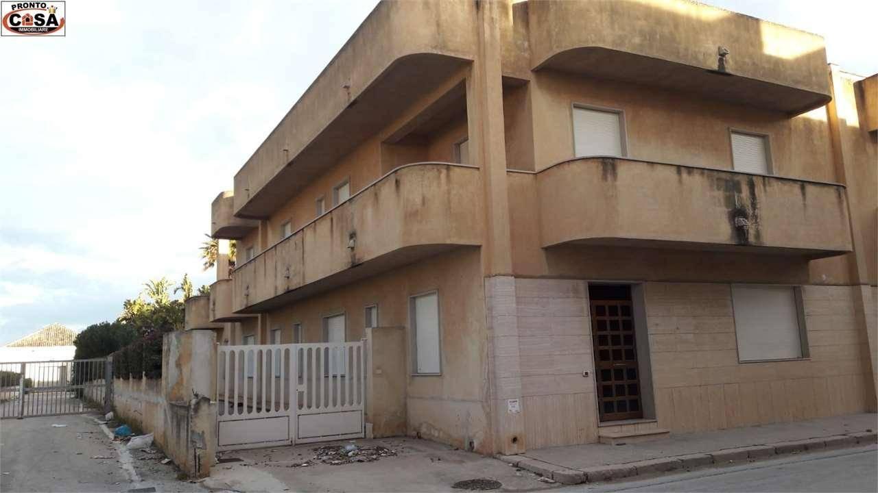 appartamento in vendita a Marsala in zona Strasatti