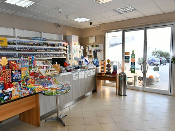 negozio in vendita a Marsala