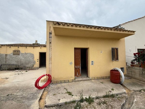 appartamento in vendita a Marsala in zona Birgi