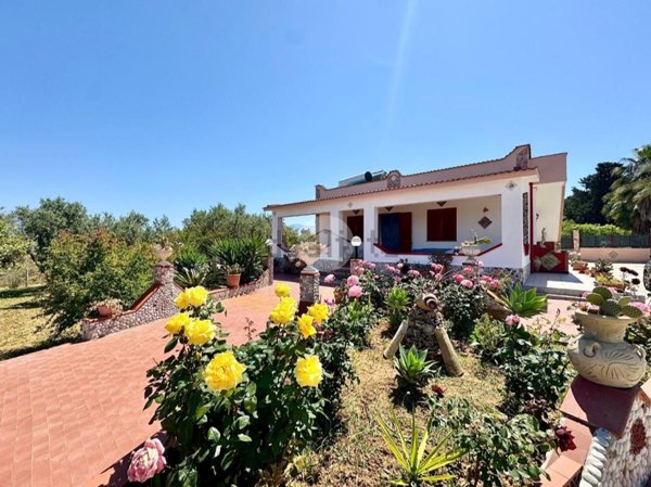 casa indipendente in vendita a Marsala