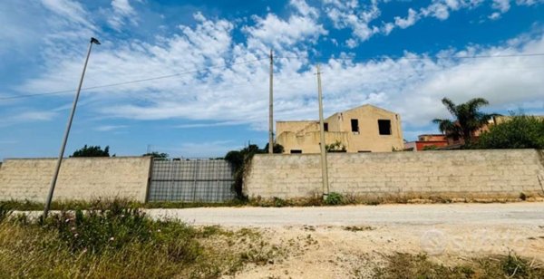 casa indipendente in vendita a Marsala