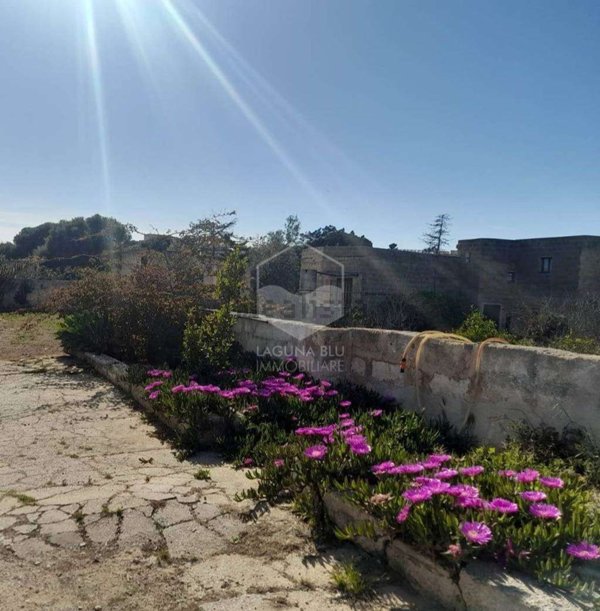 casa indipendente in vendita a Marsala