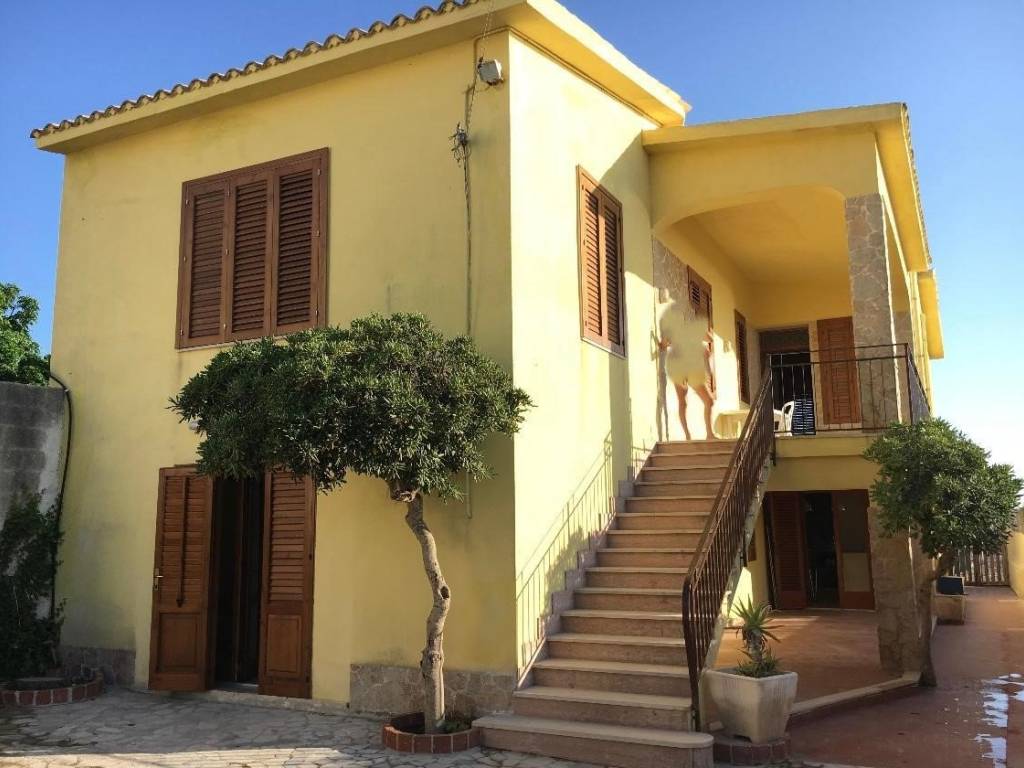 casa indipendente in vendita a Marsala in zona Casabianca