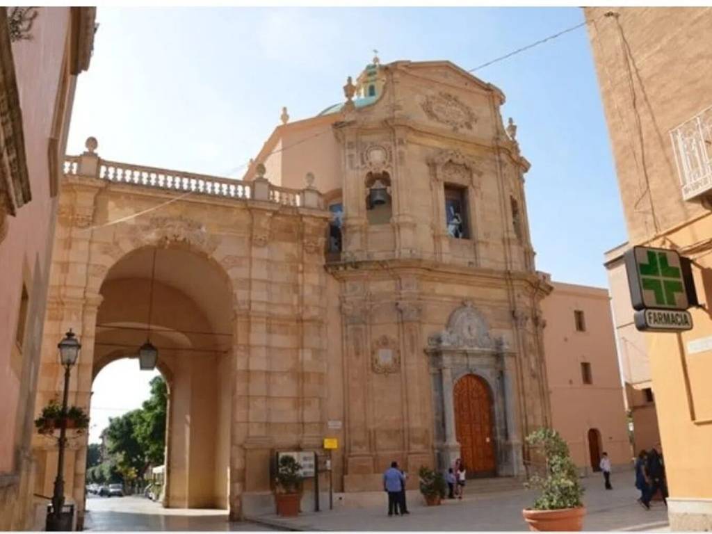 appartamento in vendita a Marsala in zona Centro Storico