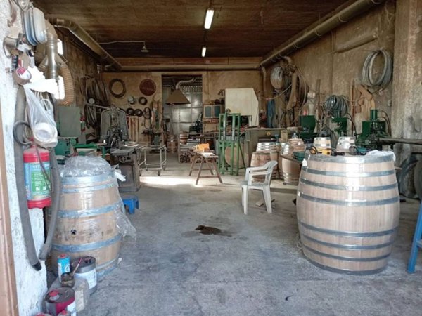 negozio in vendita a Marsala