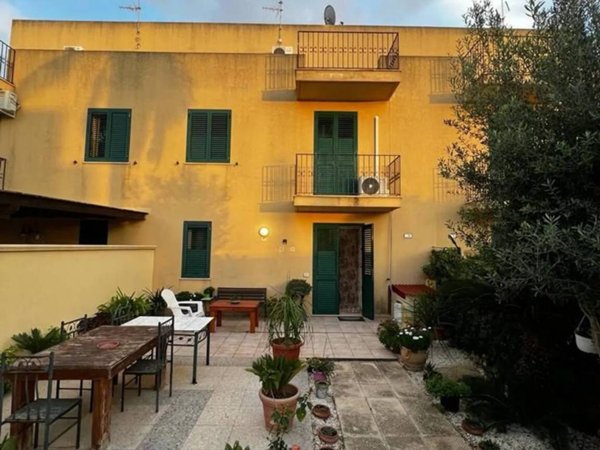casa indipendente in vendita a Marsala