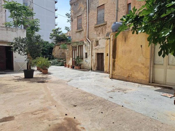 appartamento in vendita a Marsala in zona Centro Storico