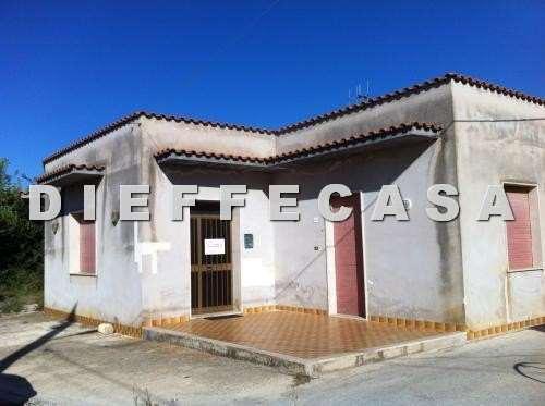 casa indipendente in vendita a Marsala