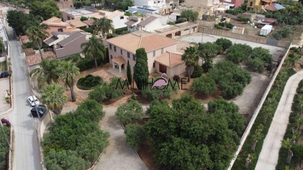 casa indipendente in vendita a Marsala