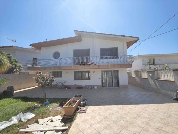 casa indipendente in vendita a Marsala