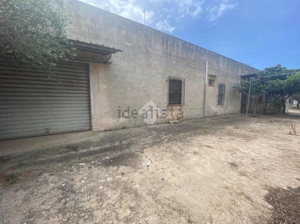 casa indipendente in vendita a Marsala
