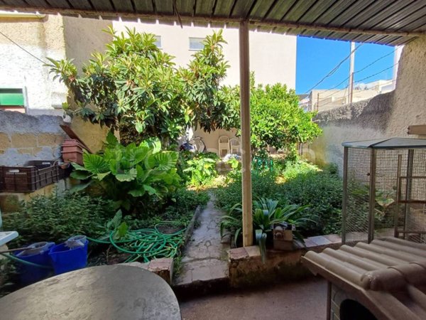 casa indipendente in vendita a Marsala in zona Santa Venera