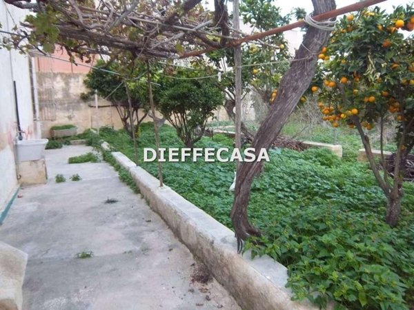 casa indipendente in vendita a Marsala