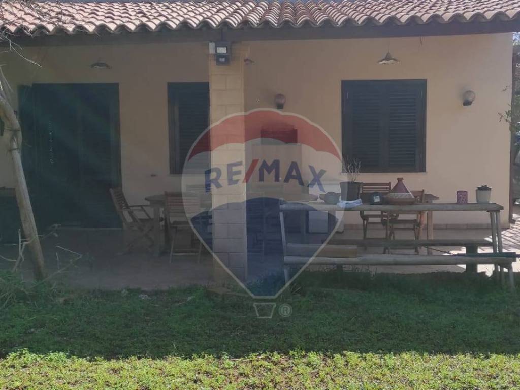 casa indipendente in vendita a Marsala in zona Casabianca