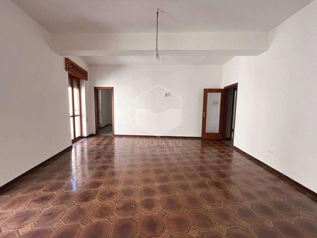 appartamento in vendita a Marsala in zona Centro Storico